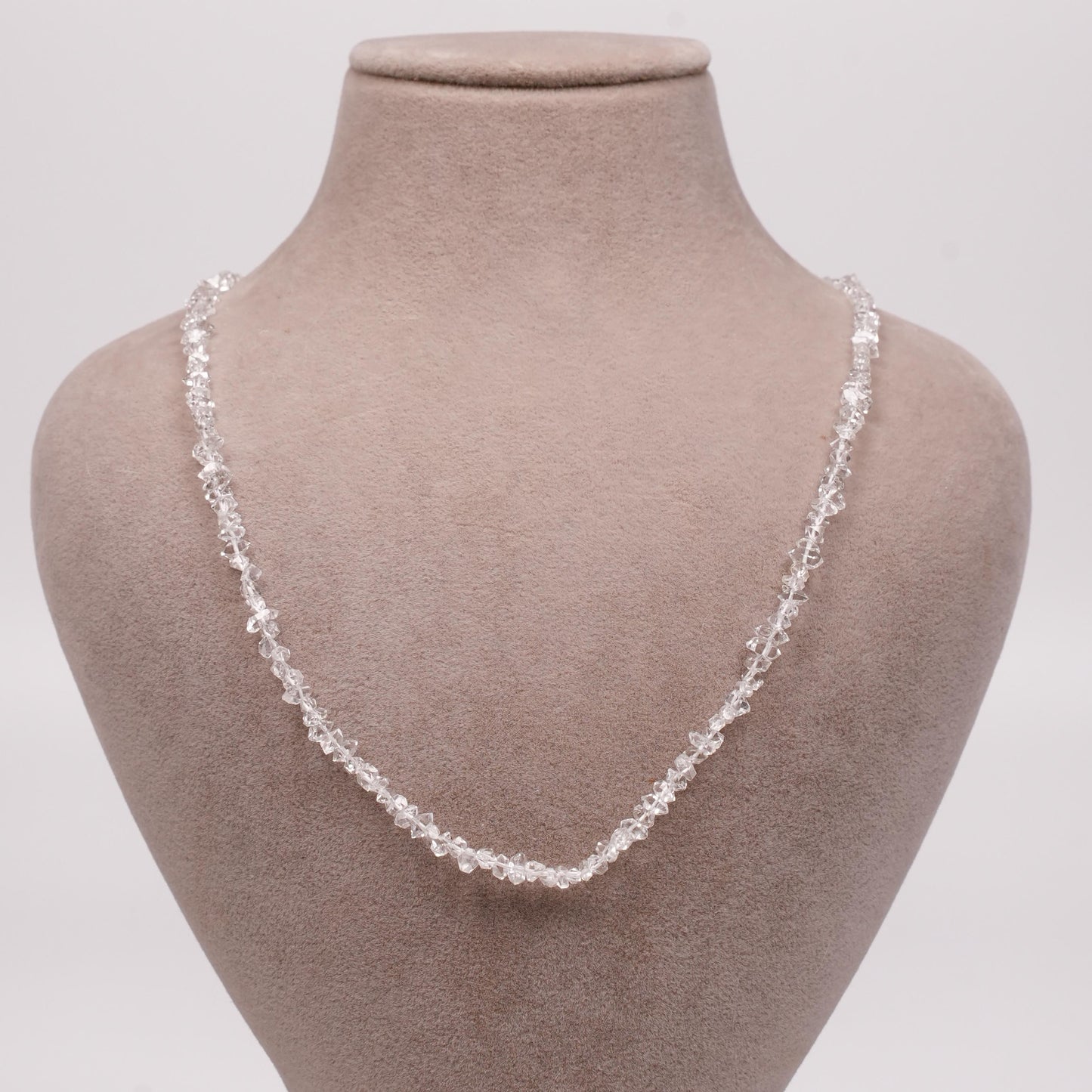 Herkimer kuvarslı gümüş kolye